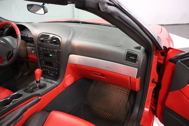 2002 Ford Thunderbird