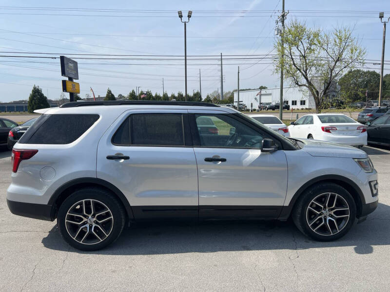 2016 Ford Explorer Sport