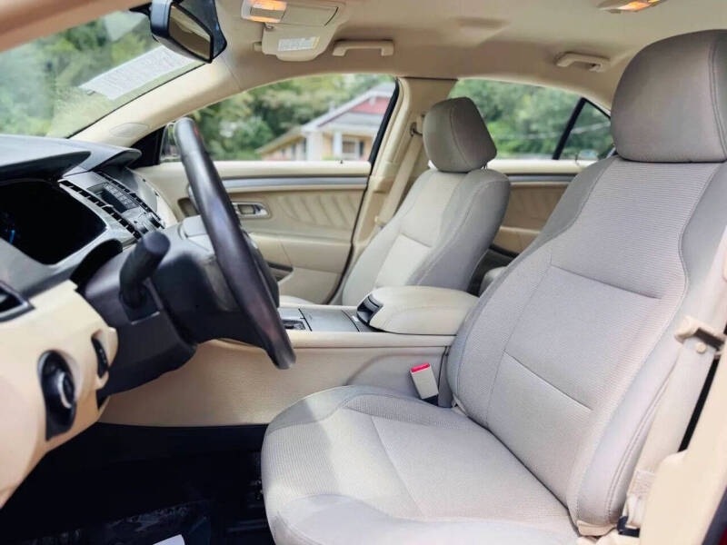 2015 Ford Taurus SEL