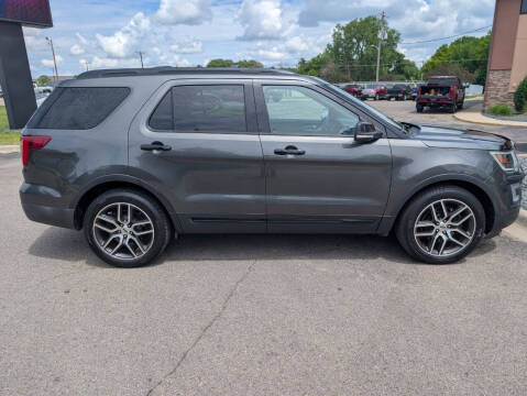 2017 Ford Explorer Sport
