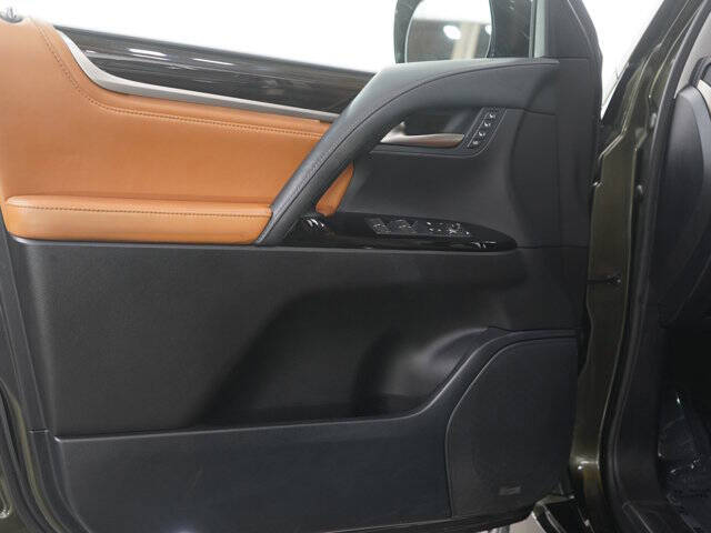 2021 Lexus LX 570 Three-Row