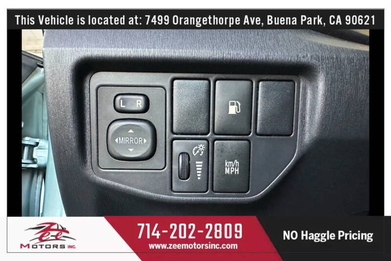 2015 Toyota Prius Plug-in Hybrid