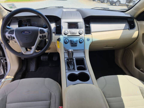 2016 Ford Taurus SE