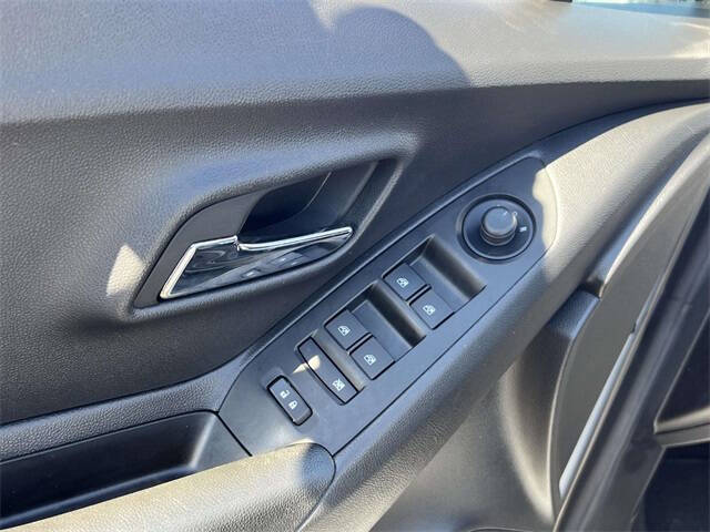 2022 Chevrolet Trax LS