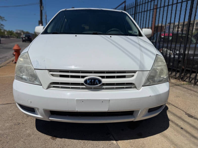 2008 Kia Sedona LX