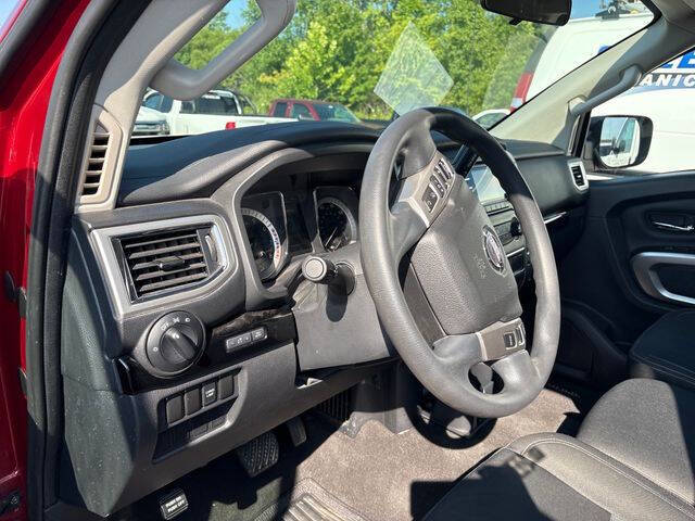 2018 Nissan Titan SV