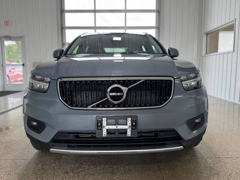 2021 Volvo XC40 T5 Momentum