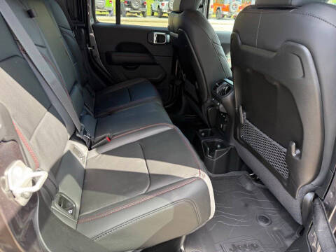 2026 Jeep Gladiator Shadow Ops