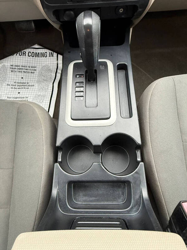 2010 Ford Escape XLS