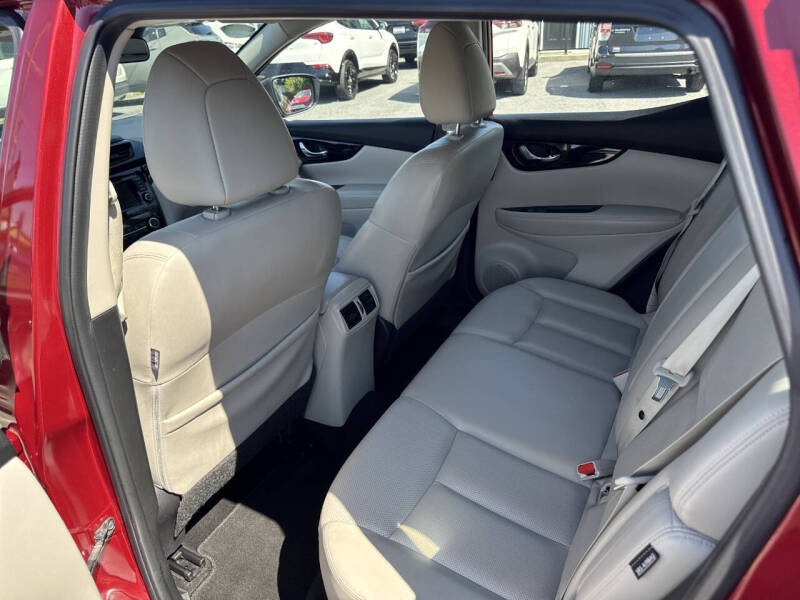 2022 Nissan Rogue Sport SL