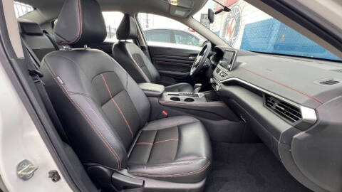 2019 Nissan Altima 2.5 SR