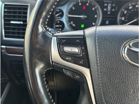 2021 Toyota Land Cruiser Heritage Edition