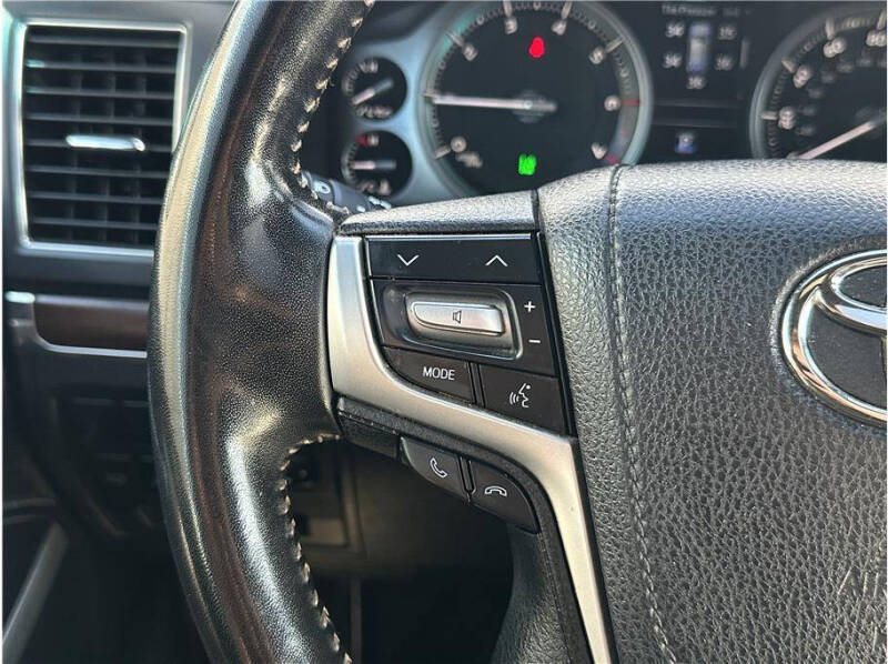 2021 Toyota Land Cruiser Heritage Edition