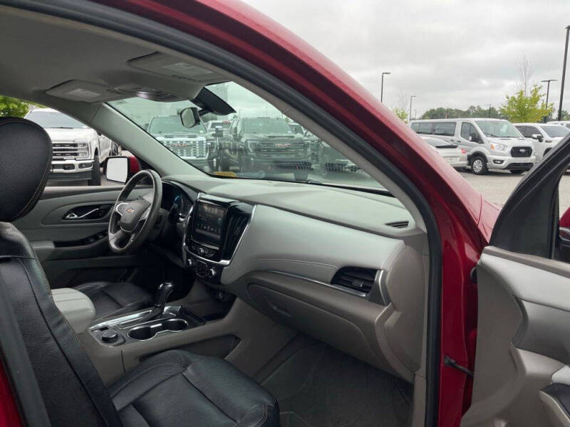 2019 Chevrolet Traverse LT Cloth