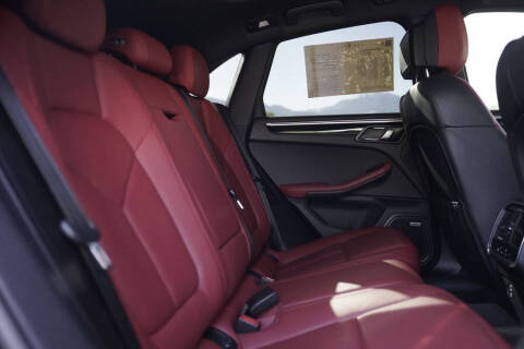 2020 Porsche Macan S