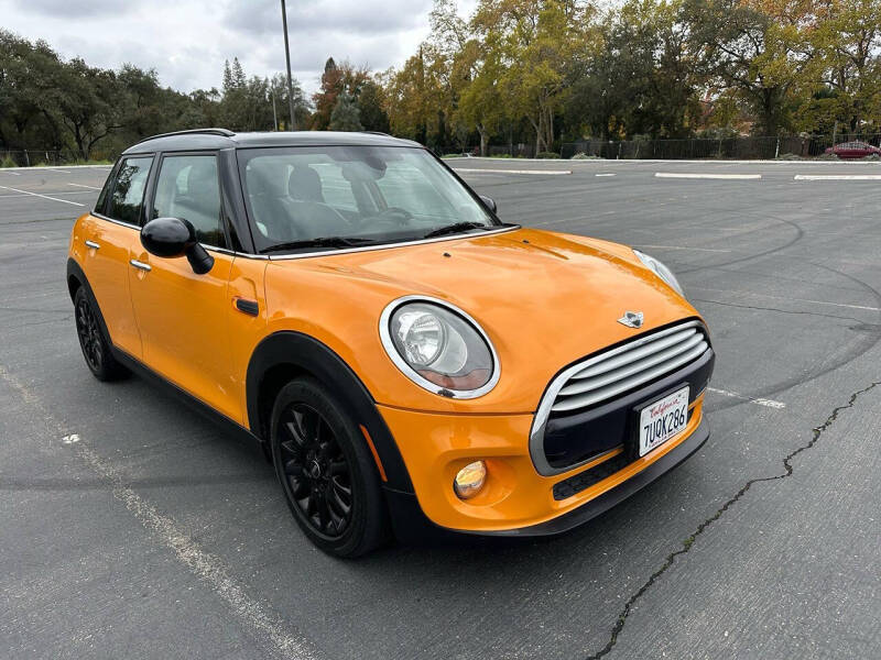2015 MINI Hardtop 4 Door Cooper