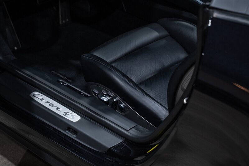 2013 Porsche 911 Carrera 4S