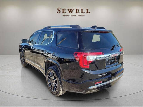 2023 GMC Acadia Denali