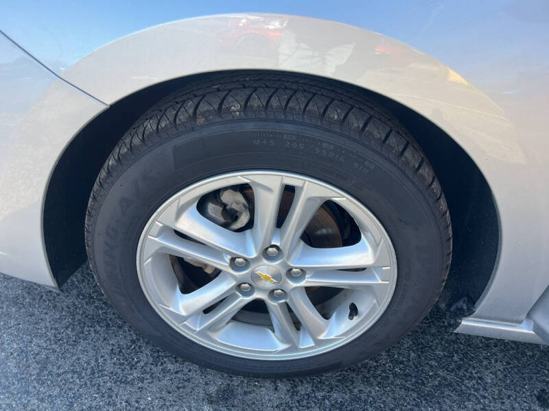 2017 Chevrolet Cruze LT Auto