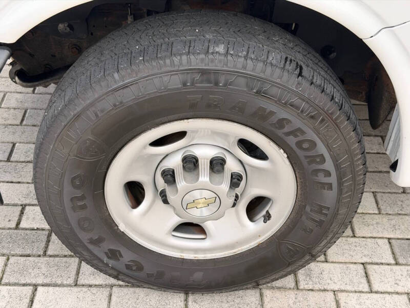 2021 Chevrolet Express 2500