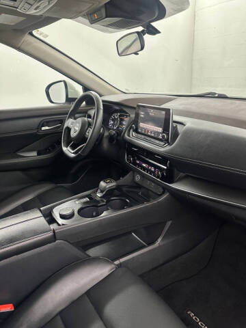 2022 Nissan Rogue SV