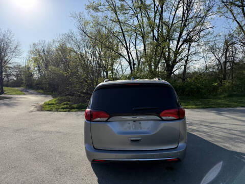 2018 Chrysler Pacifica Touring L