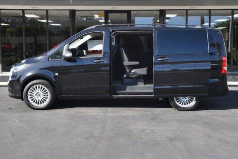 2023 Mercedes-Benz Metris Passenger