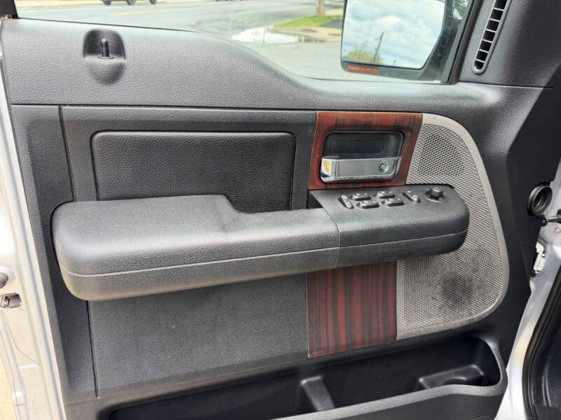 2006 Lincoln Mark LT