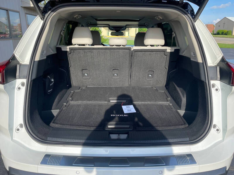 2025 Nissan Rogue SL
