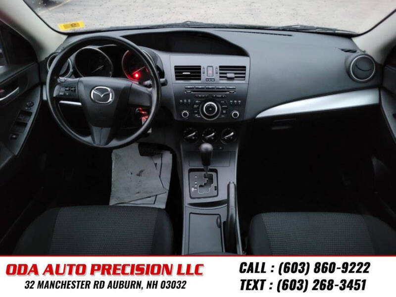 2013 Mazda MAZDA3 i SV