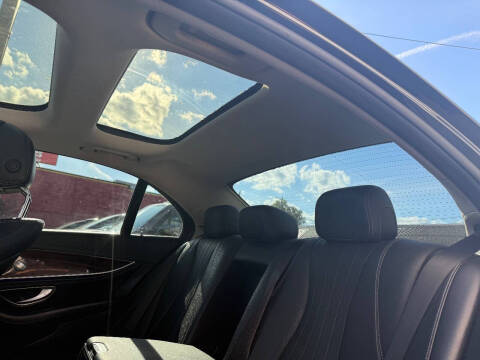 2017 Mercedes-Benz E-Class E 300 4MATIC