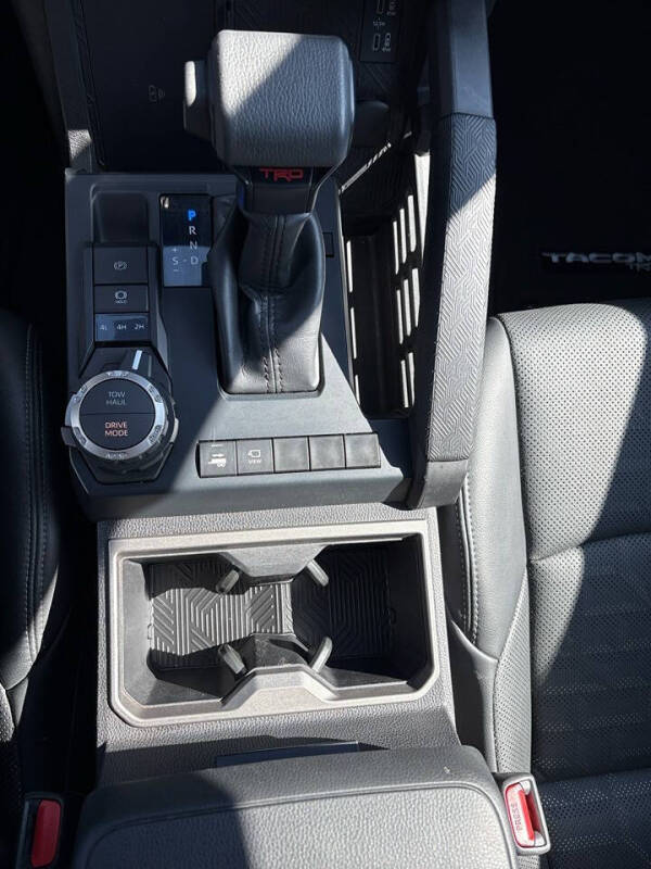 2024 Toyota Tacoma TRD Off-Road