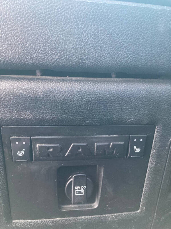 2017 RAM 1500 Laramie