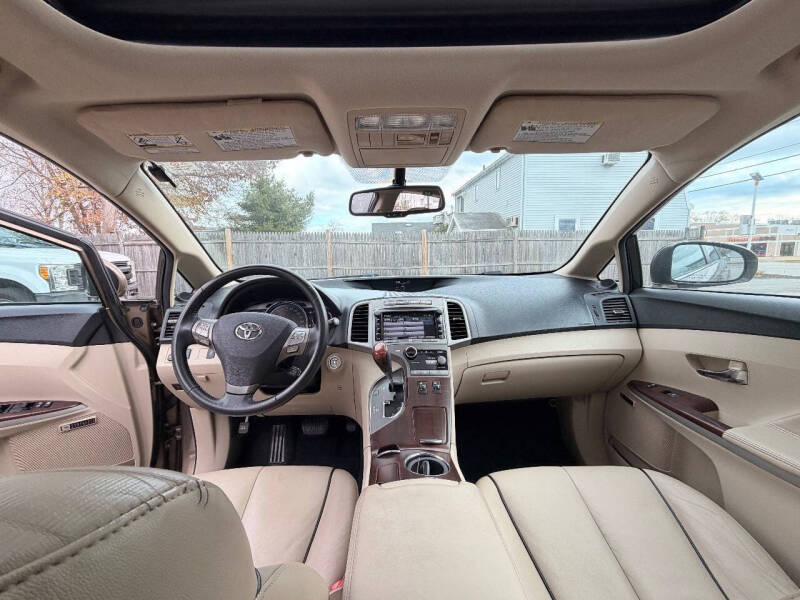 2011 Toyota Venza AWD V6