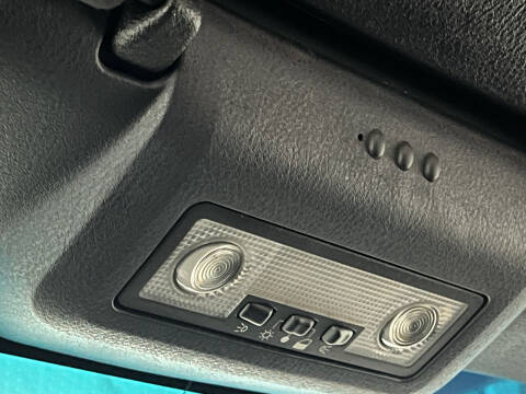 2005 Ford Thunderbird Deluxe