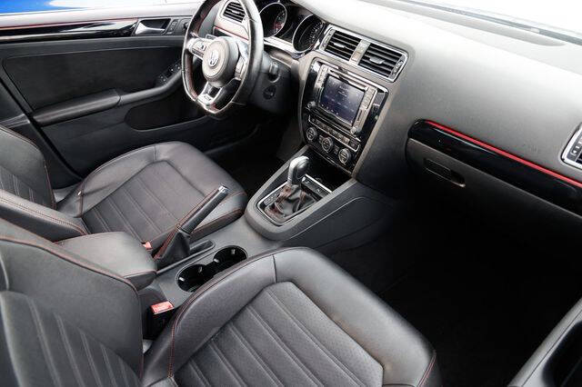 2017 Volkswagen Jetta 2.0T GLI