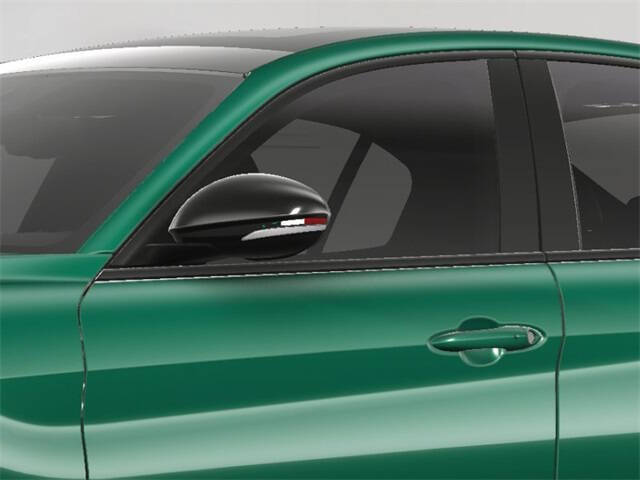 2025 Alfa Romeo Giulia Intensa