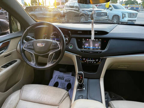 2018 Cadillac XT5 Premium Luxury