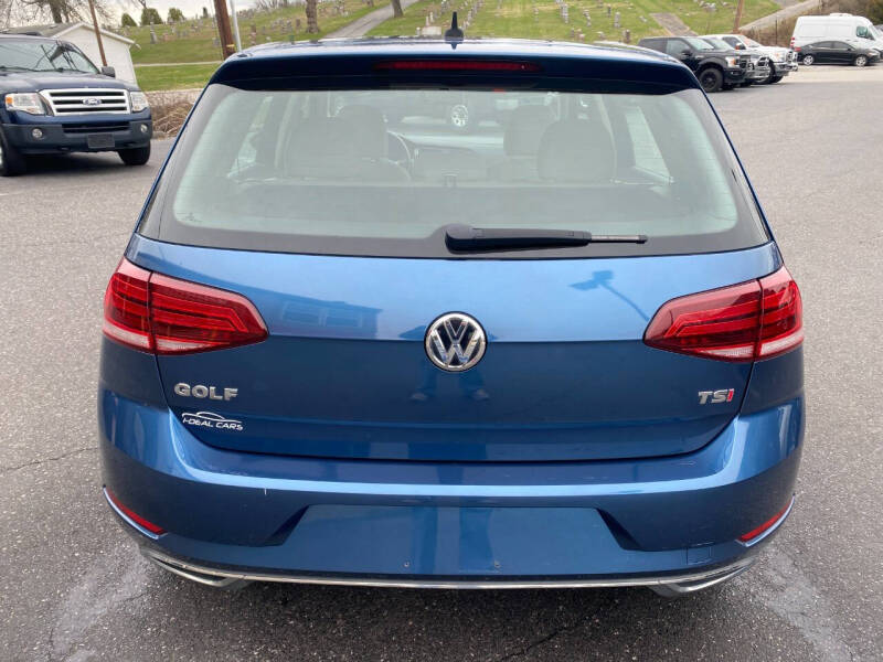 2018 Volkswagen Golf TSI S