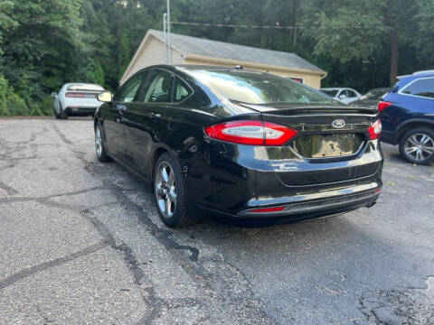 2014 Ford Fusion SE