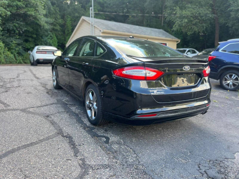 2014 Ford Fusion SE