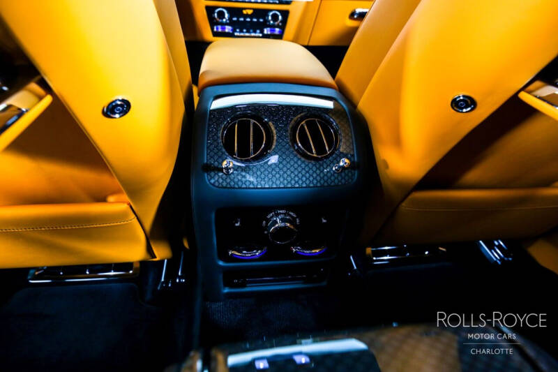 2022 Rolls-Royce Black Badge Ghost