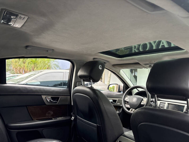 2011 Jaguar XF Supercharged