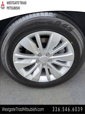 2026 Mitsubishi Outlander ES