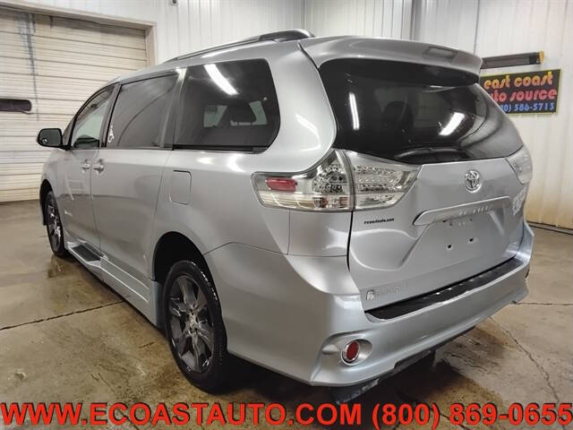 2014 Toyota Sienna SE 8-Passenger