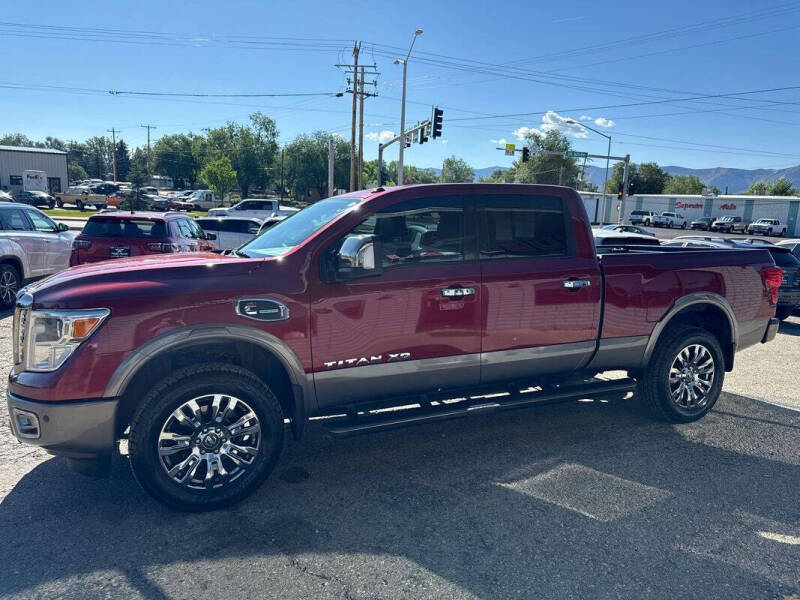 2017 Nissan Titan XD Platinum Reserve