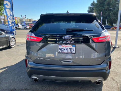 2021 Ford Edge Titanium