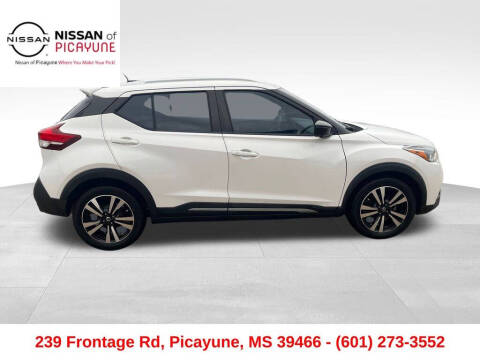 2019 Nissan Kicks SR