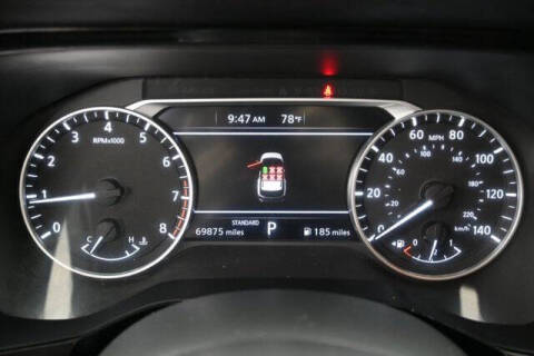 2022 Nissan Pathfinder SV