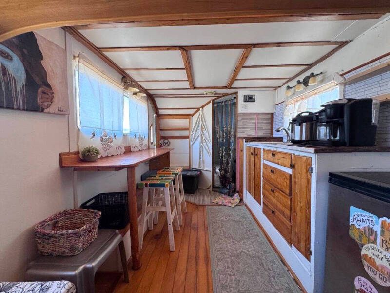 1973 Komfort Coach